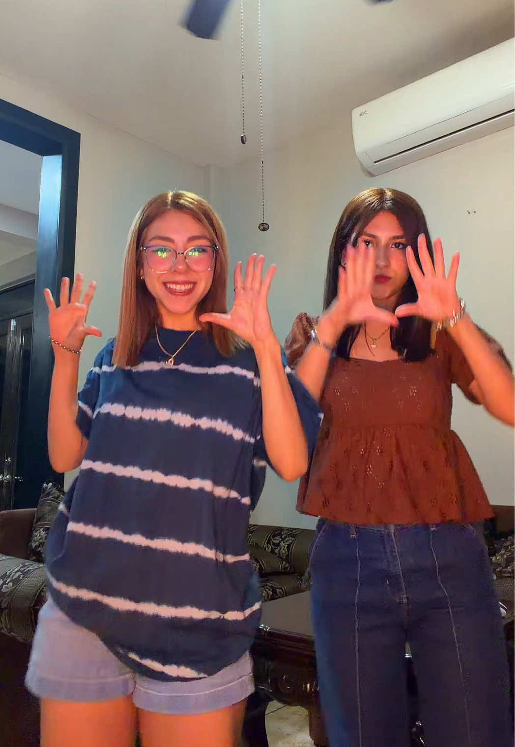 @gigi y maya :)