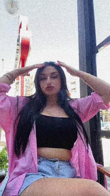 @Burcu yıldız ✨
