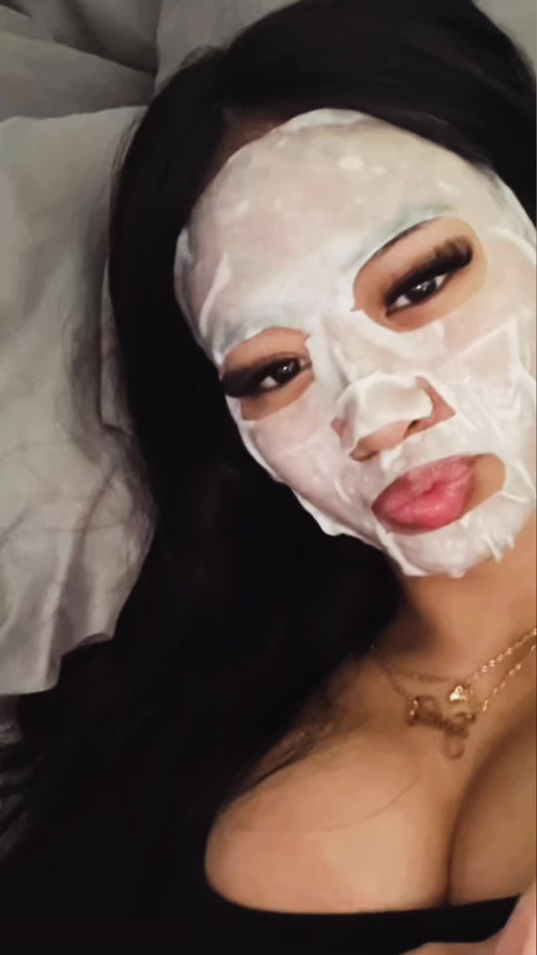 @⃟