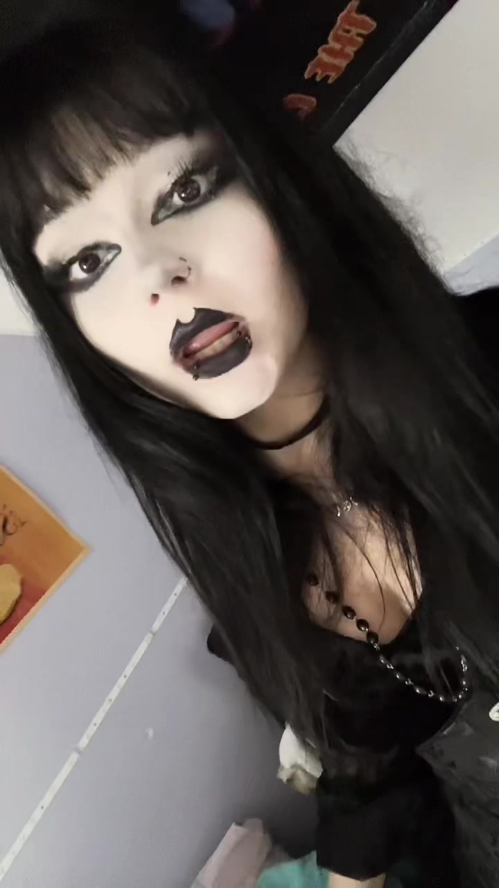 @♫⃠