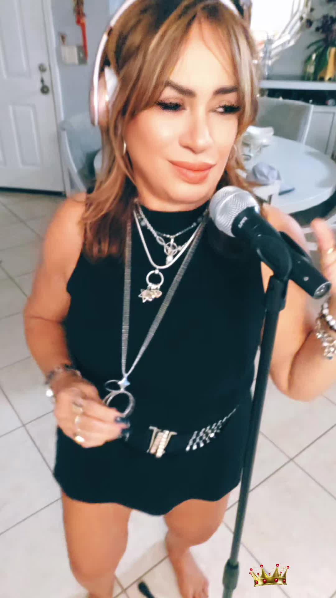 @Queen