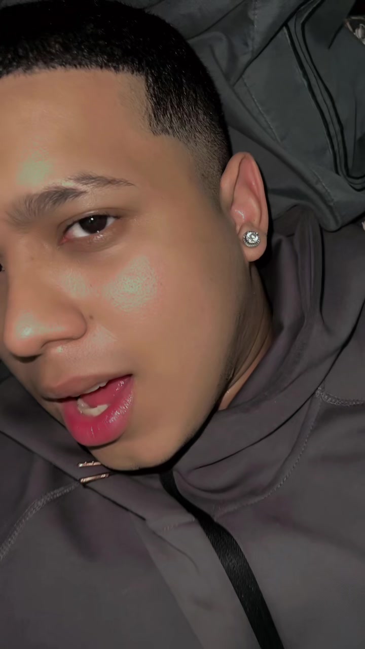 @Daniel Montoya ๐ญ๐ณ๐