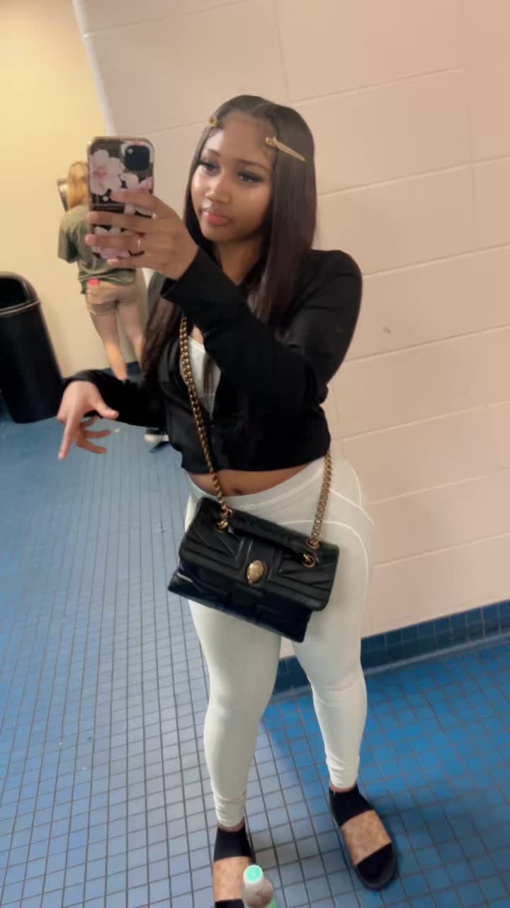 @jadasymoneeee
