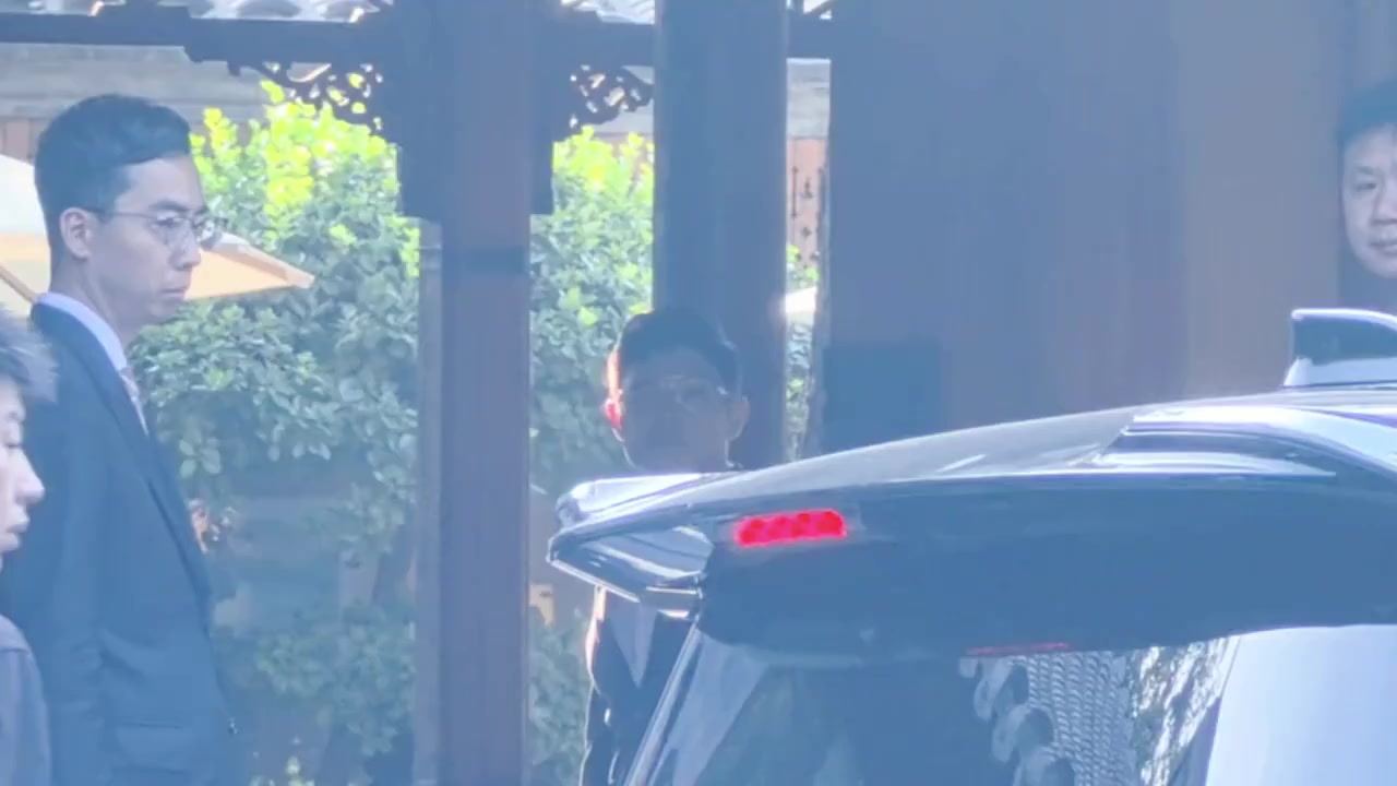 @jake ✮⋆˙