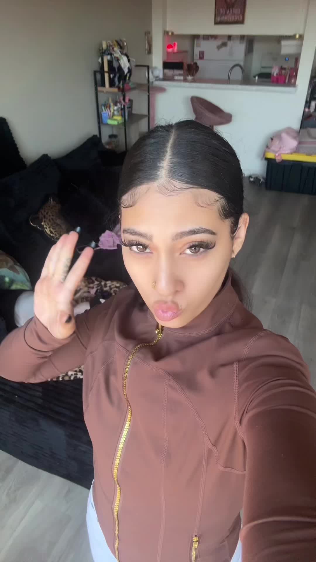 @𝓣𝓲𝓷𝔂 🇧🇷