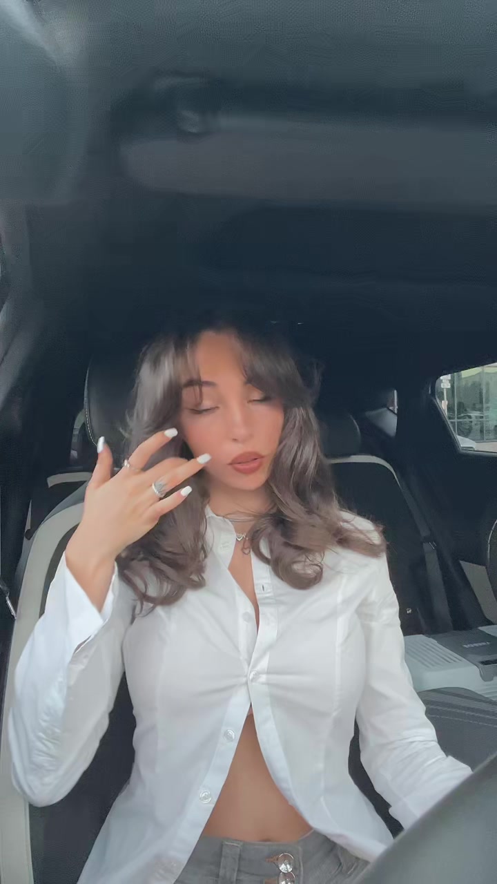 @Charly🦦