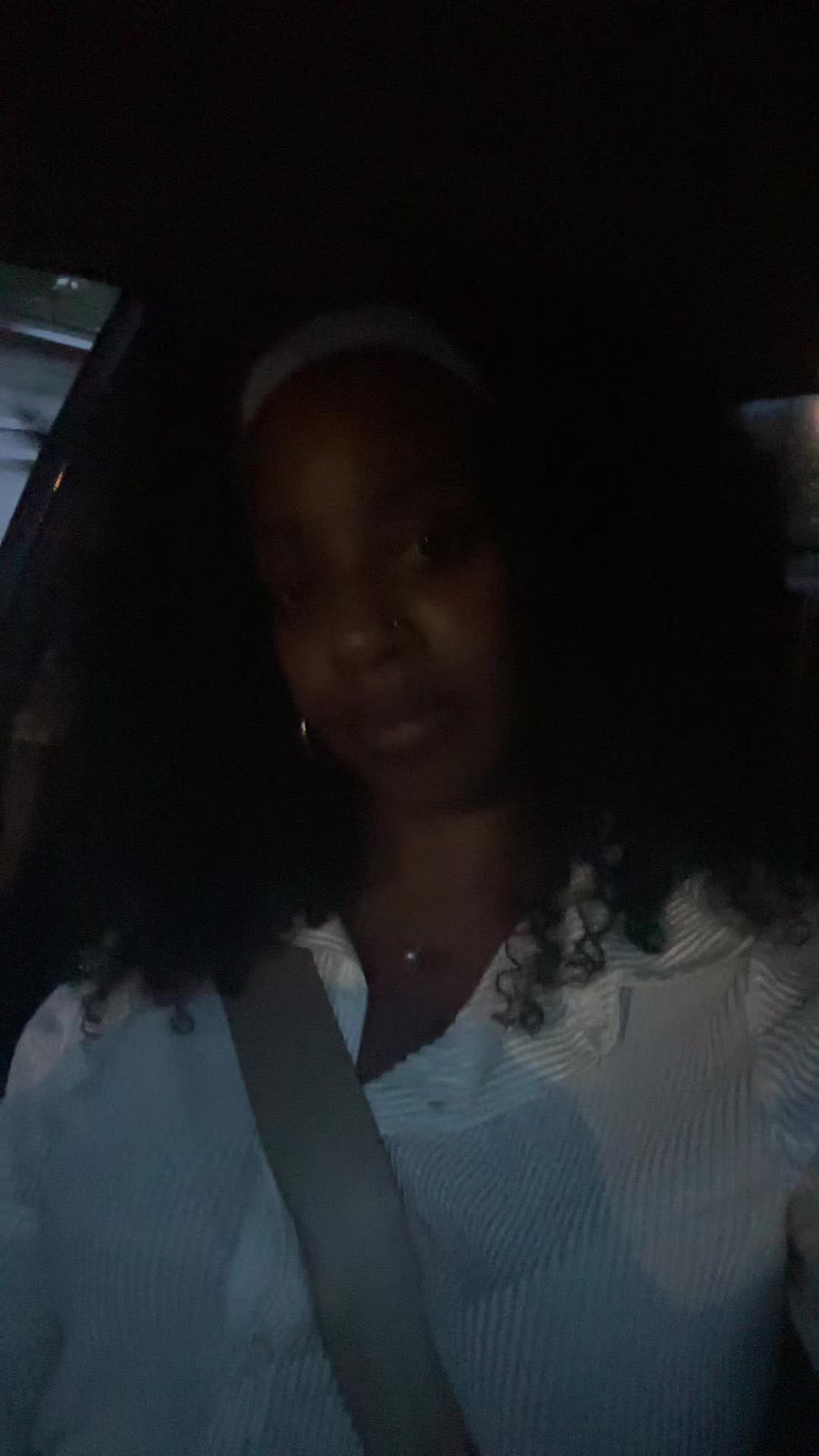 @comewithkira