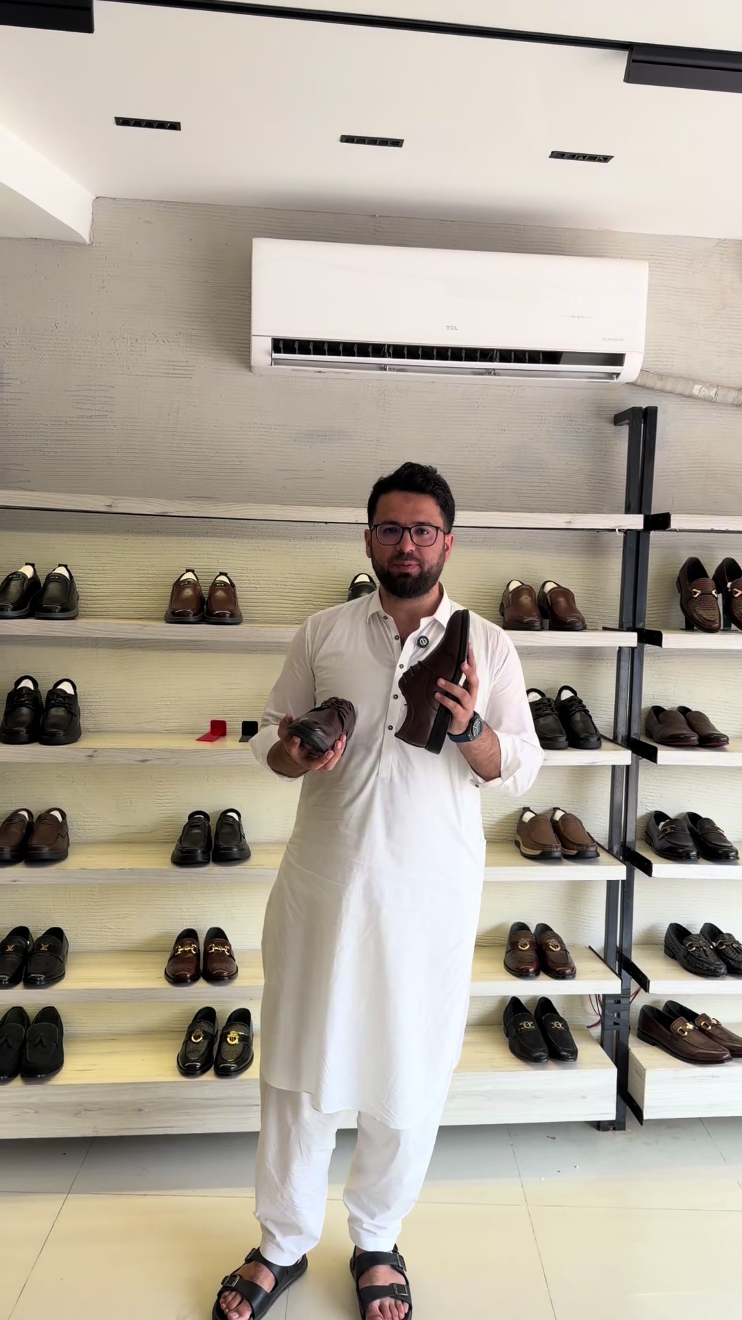 @The Sneaker Toe