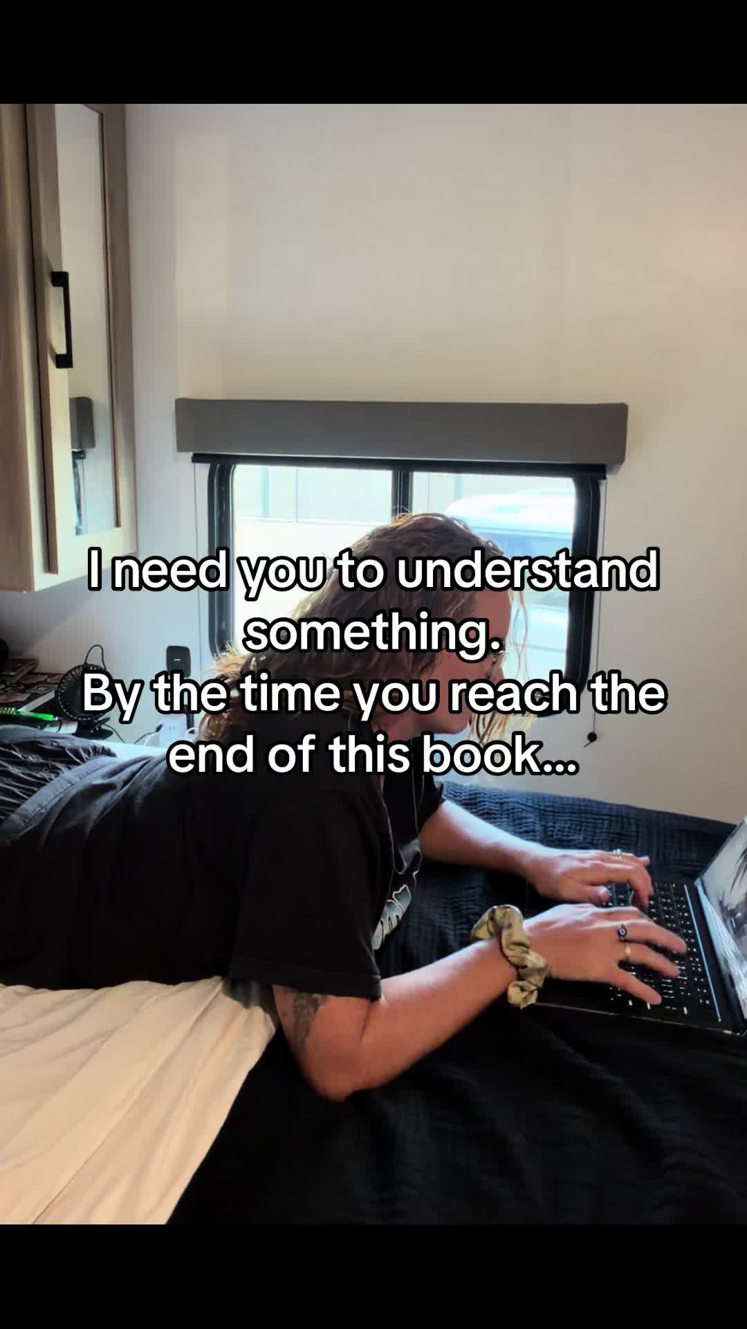 @Lefaye Curtis | Author