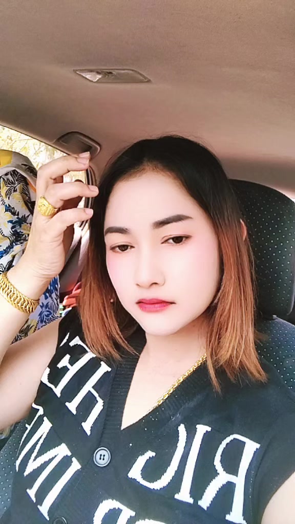 @น้ำผึ้ง บ้านมะหิงค์