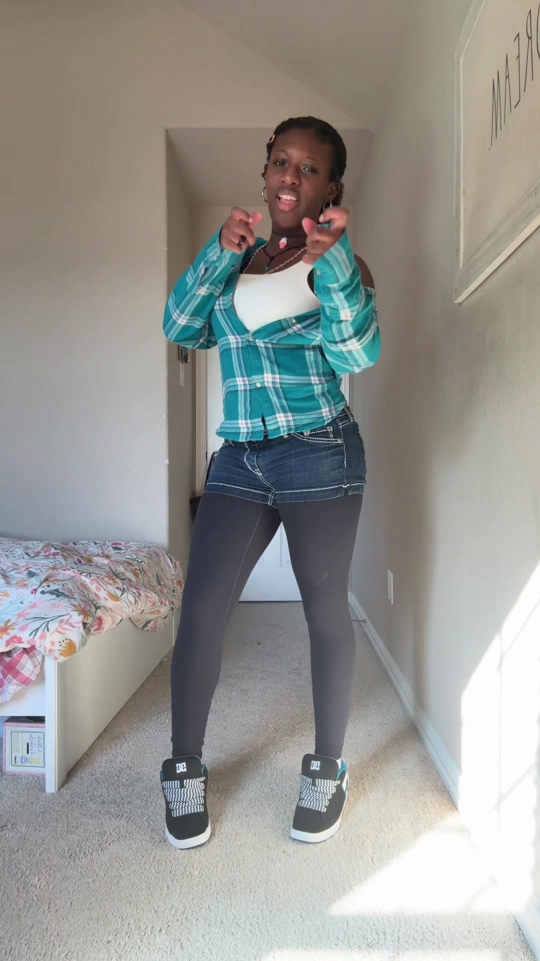 @ᏕᎧᏝᏋᎥᏝᏋ