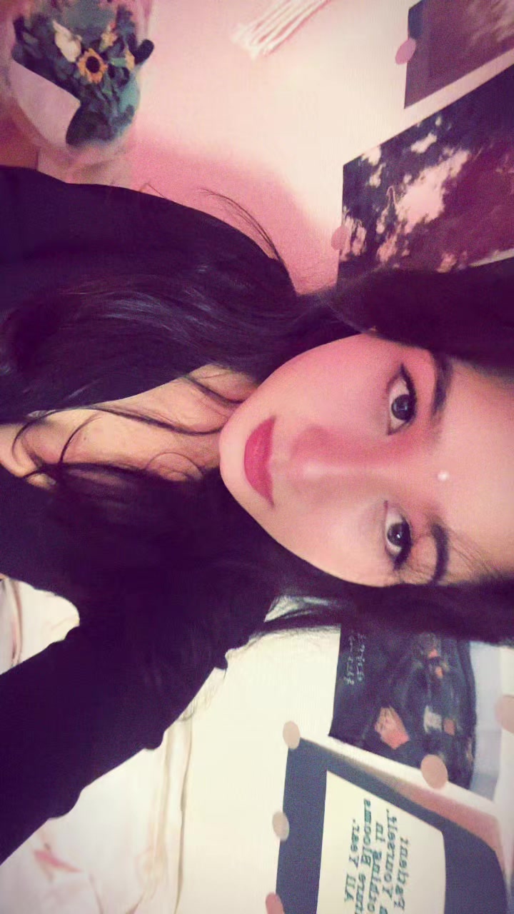 @ALINA🌸