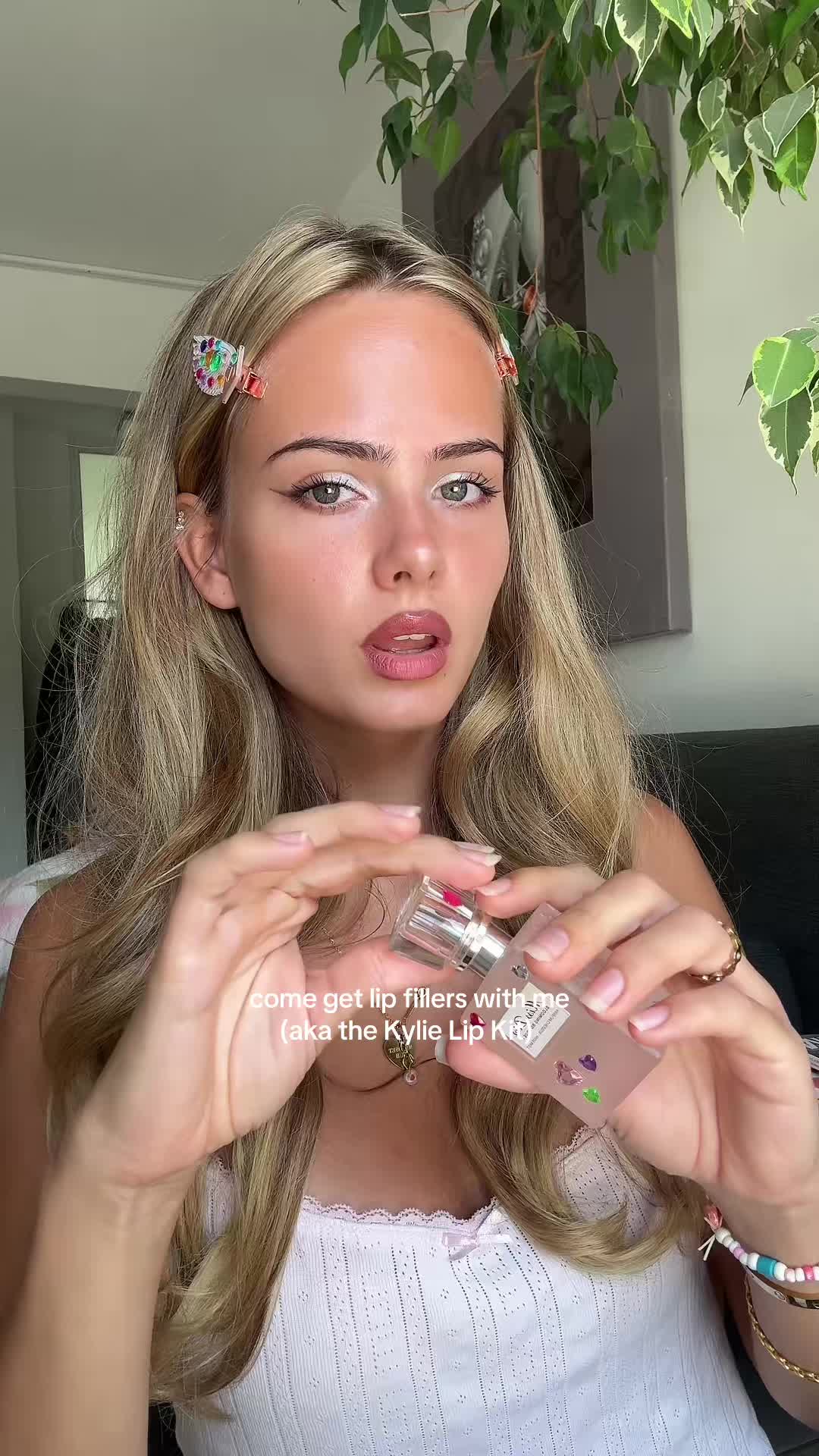 @saracrumbleleg