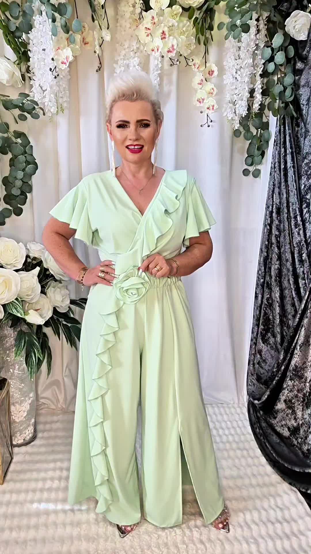 @vivien_salonsukienślubnych
