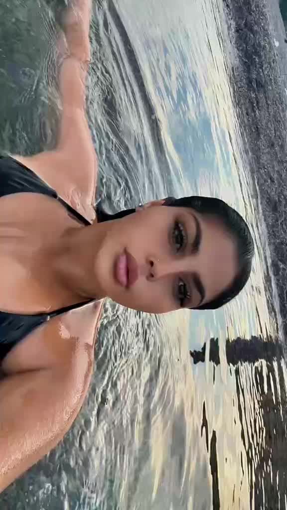 @حلوة 🦋 Luana