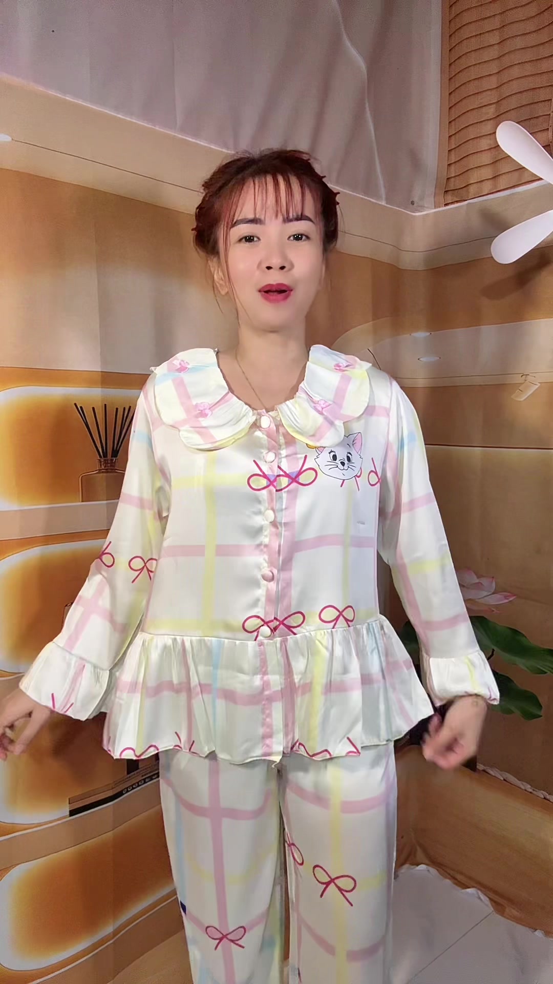 @Em Cẩm N&egrave;