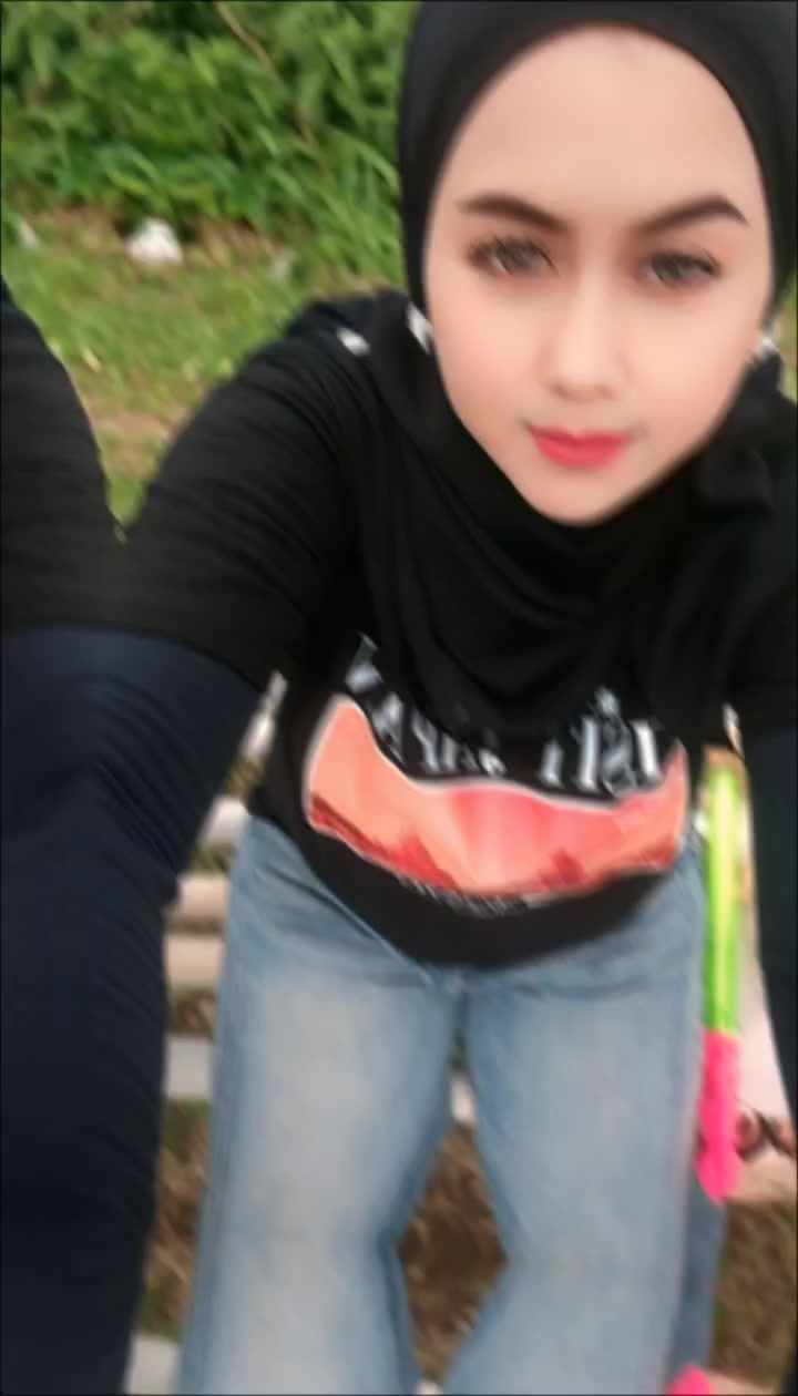 @Risya