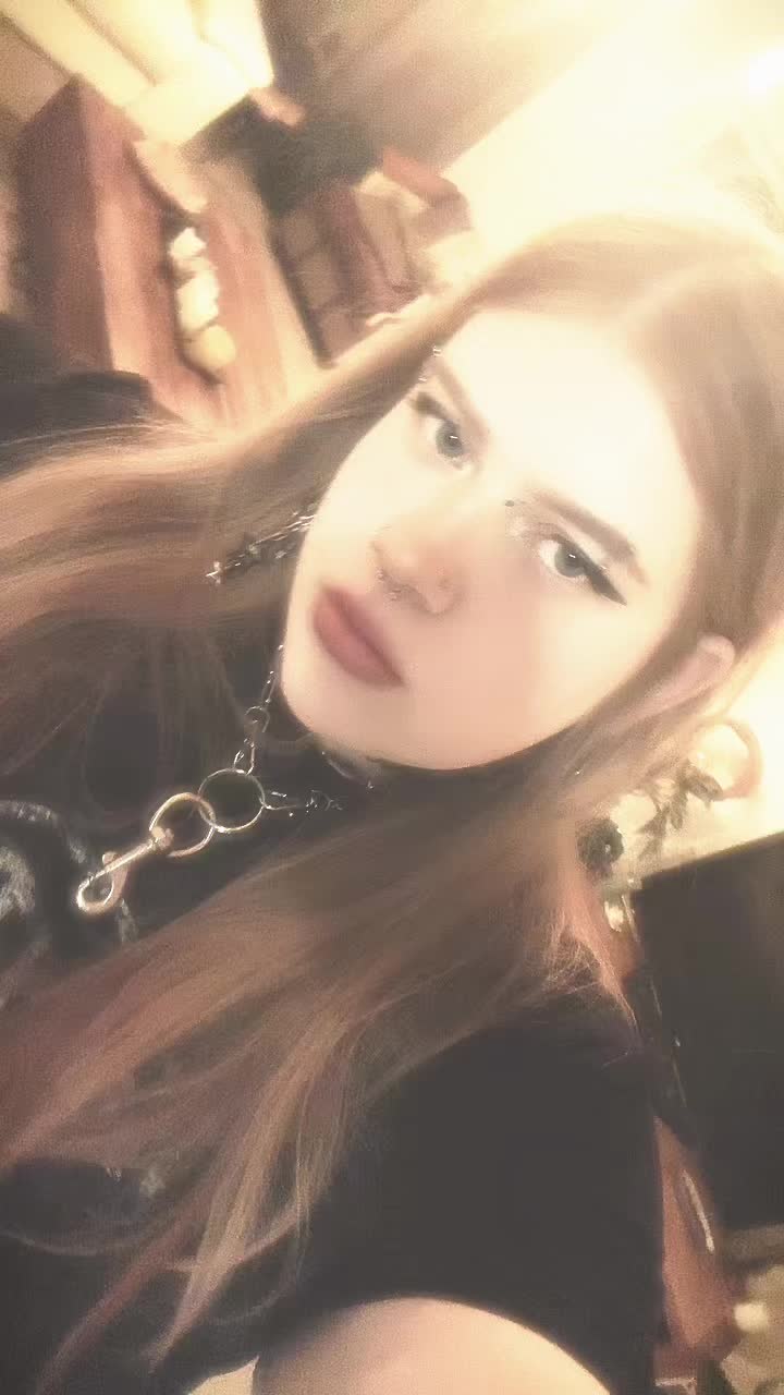 @L u n a ⎕