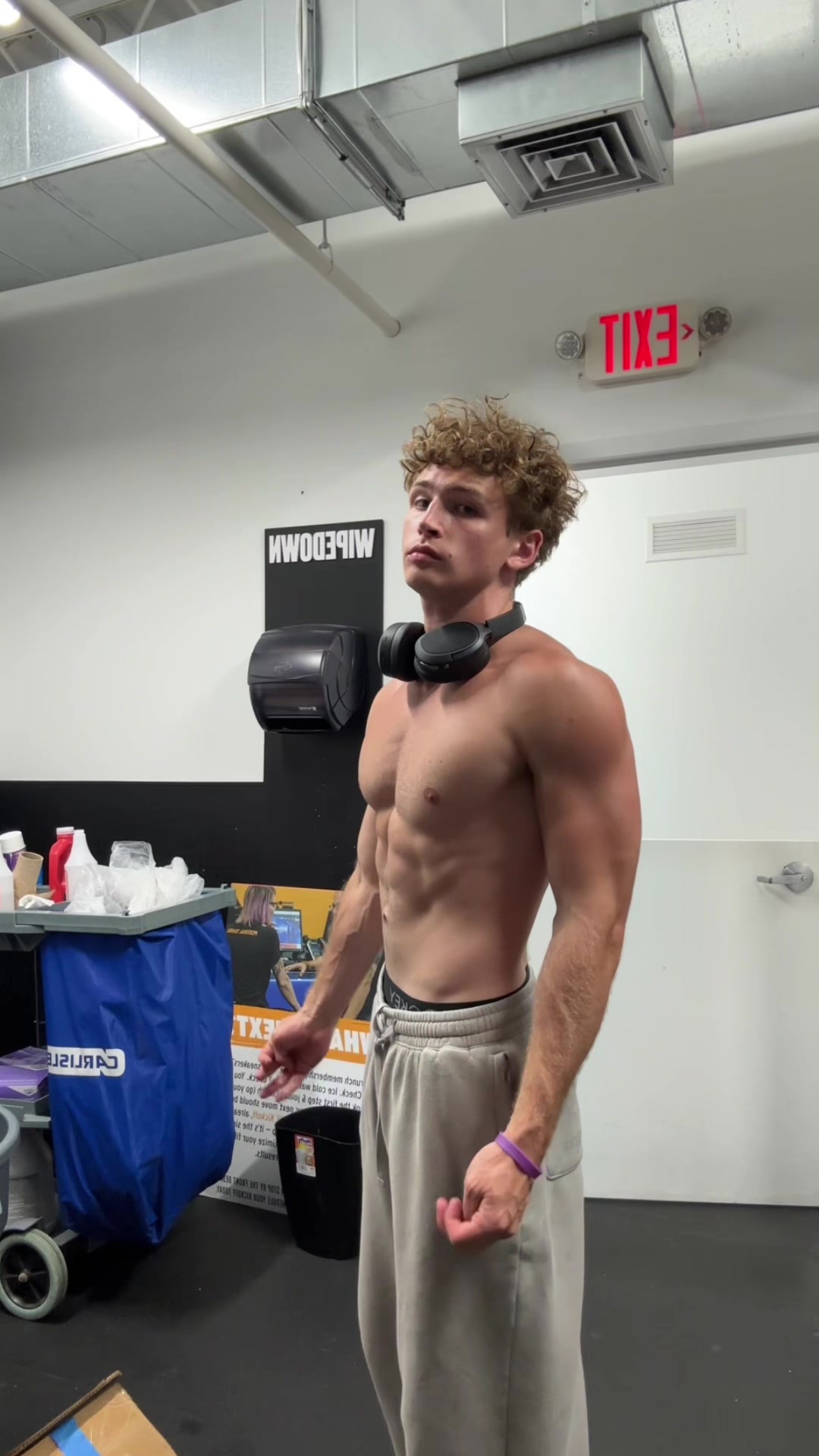 @JaroLifts