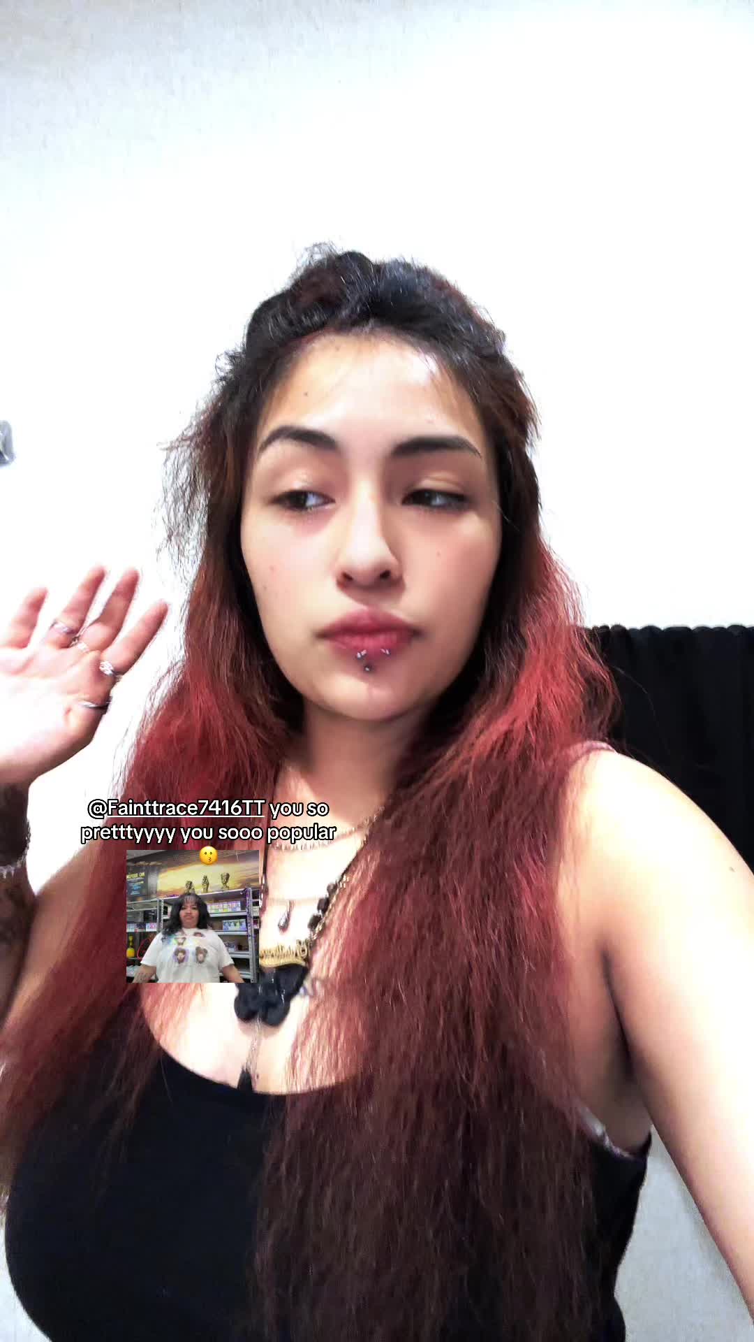 @_<3_