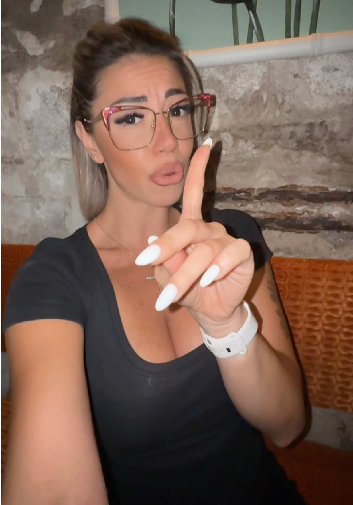 @ERIKA 🦋