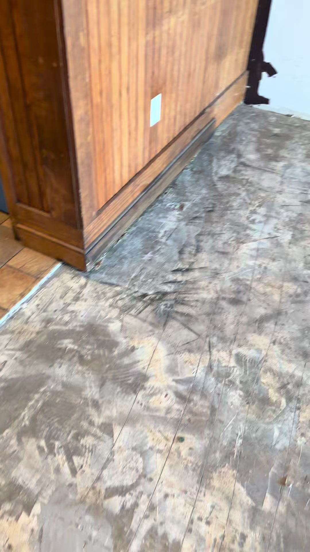 @NoesUniqueFlooring