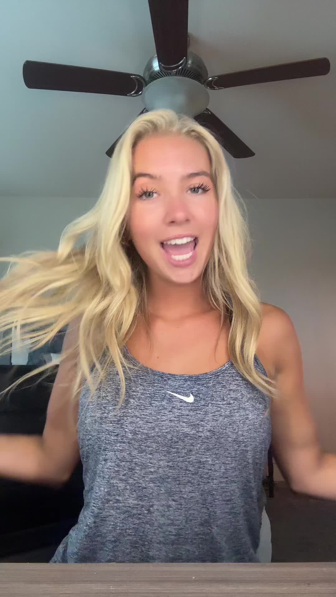@ASH🦋