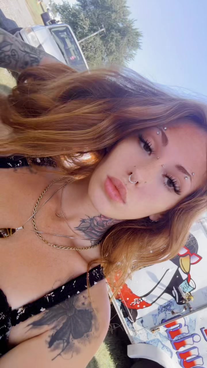 @AnnesOphie