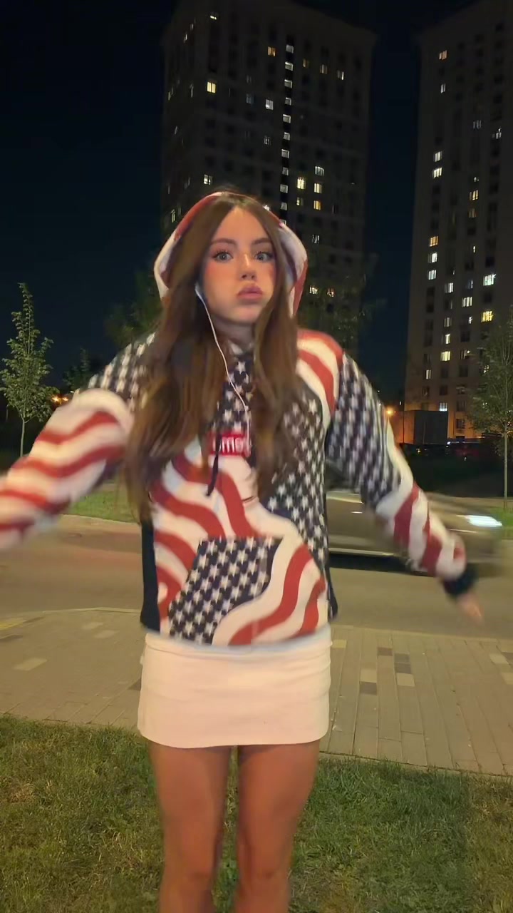 @monclershagirll