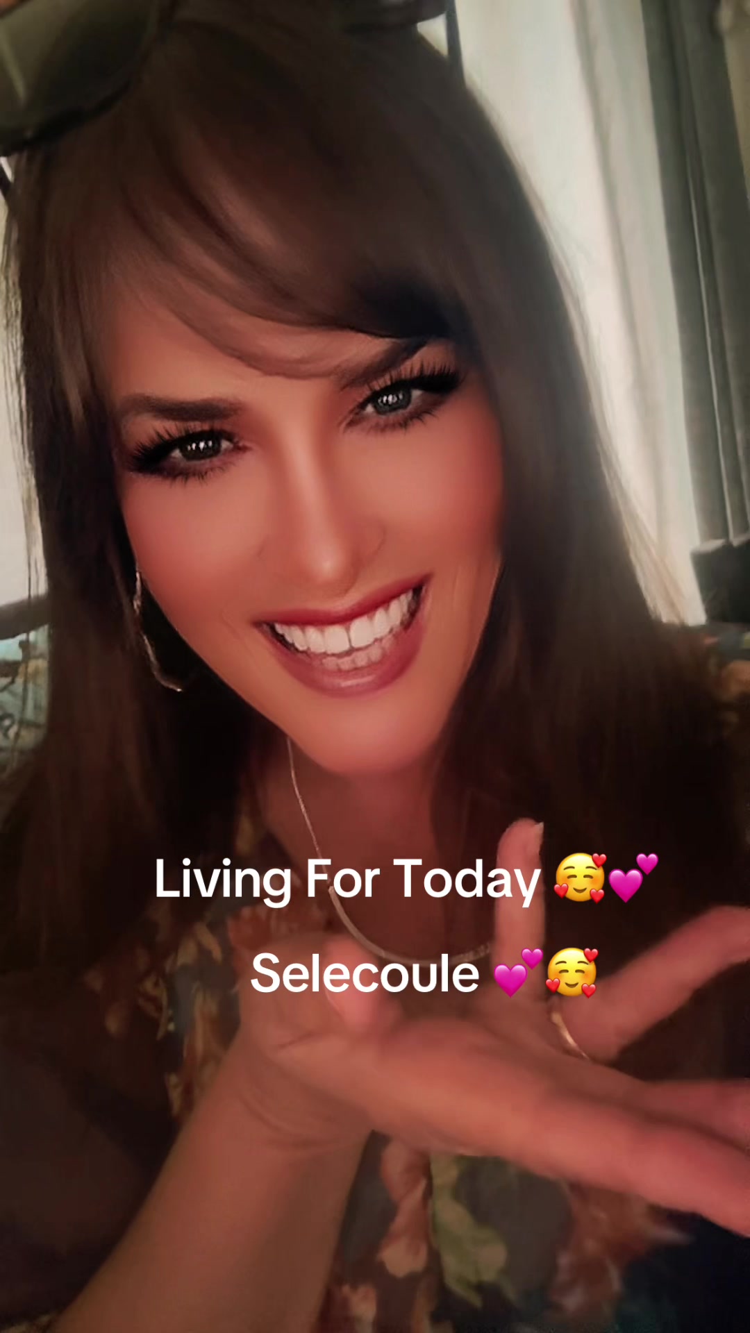 @uptunegirl_
