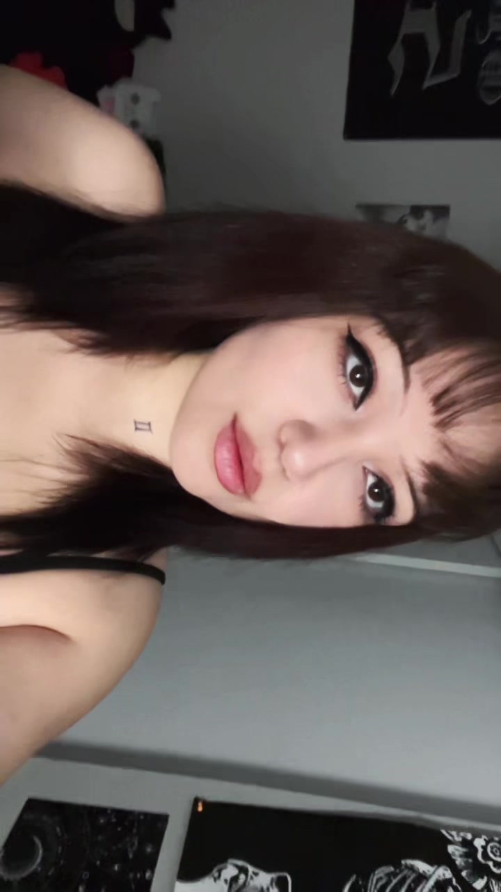 @𝕾𝖕𝖊𝖑𝖑𝖟𝖉𝖋𝖜𝖚 🦇🖤