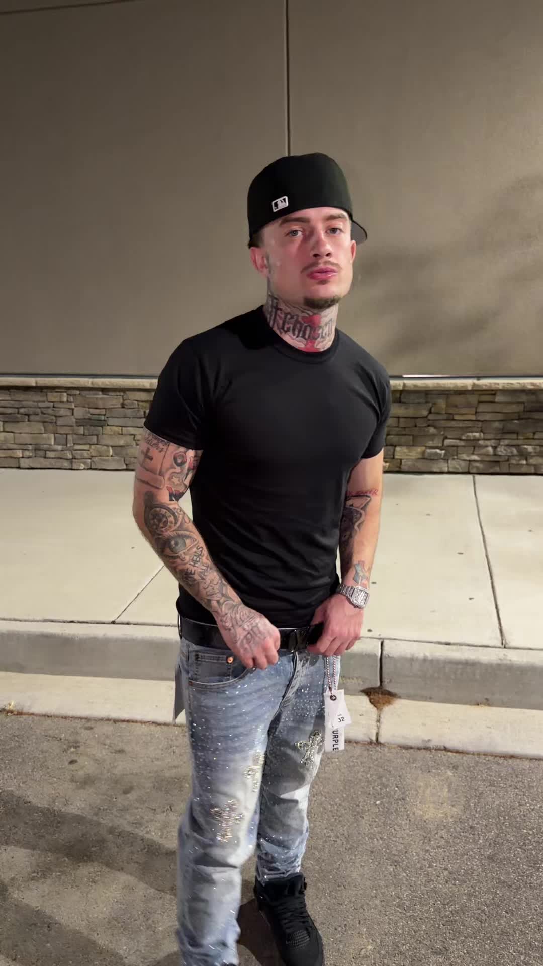 @Danoto 🦇