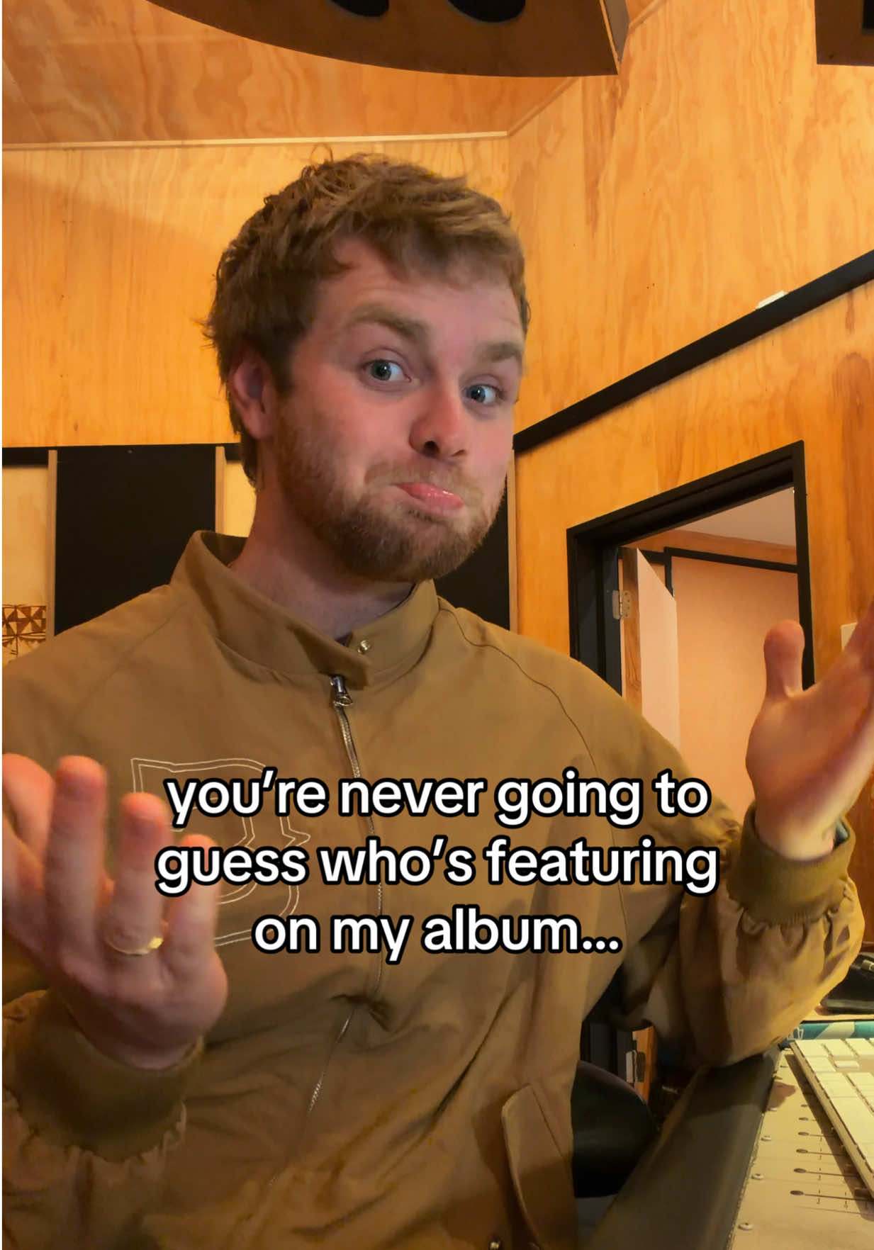 @Alex Warren