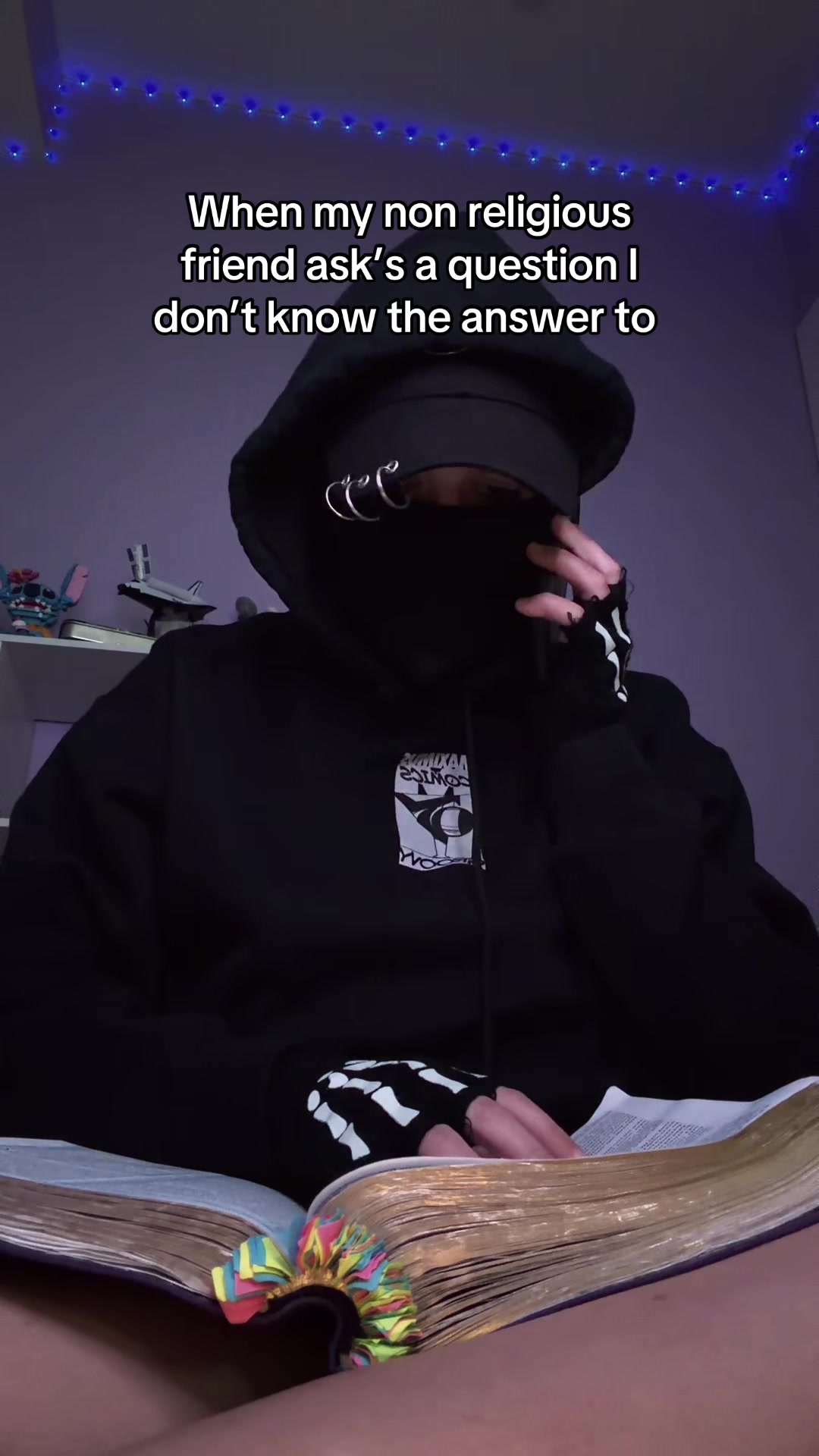 @Girl in the black mask