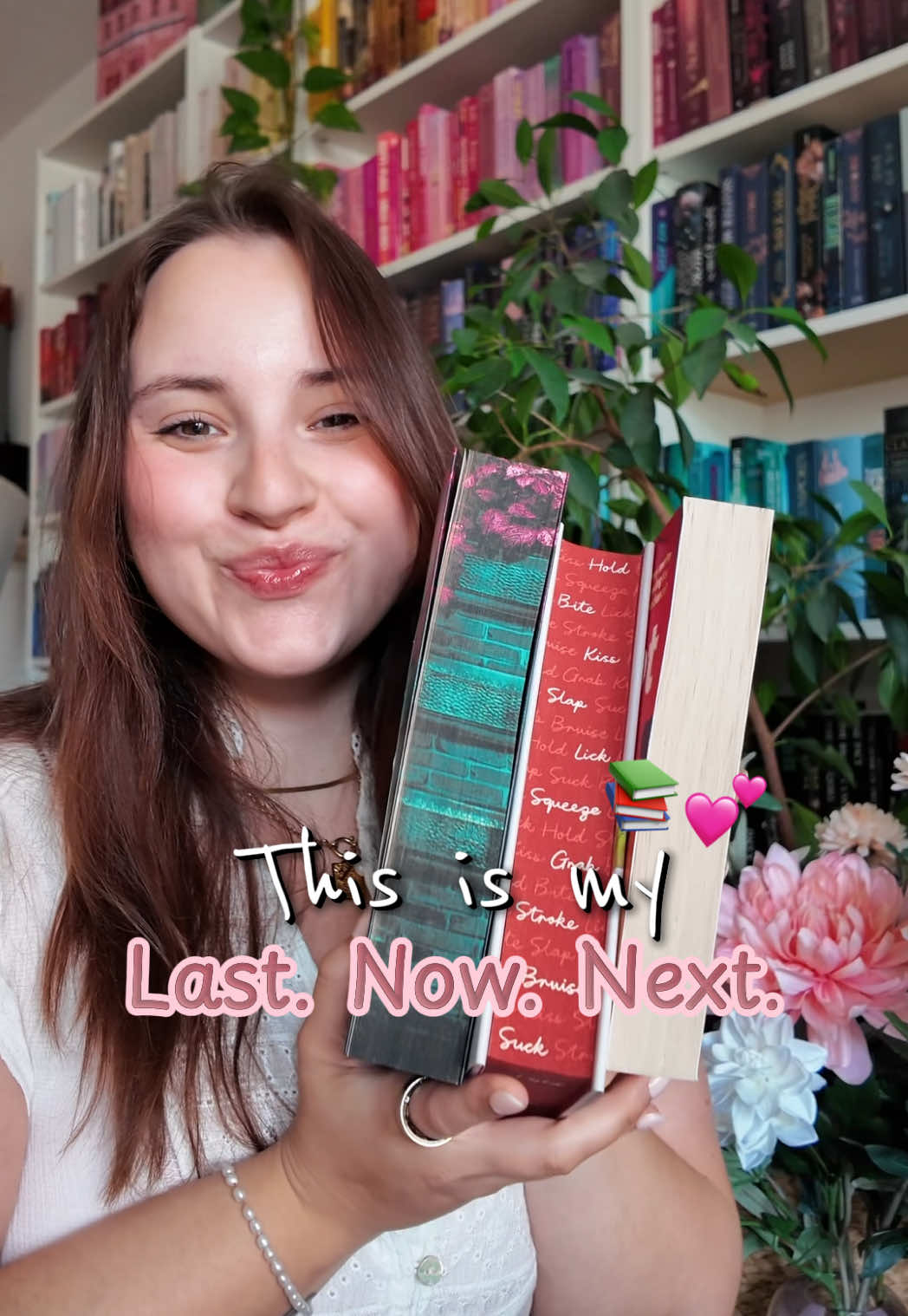 @Julia | Booktok 🤍📖