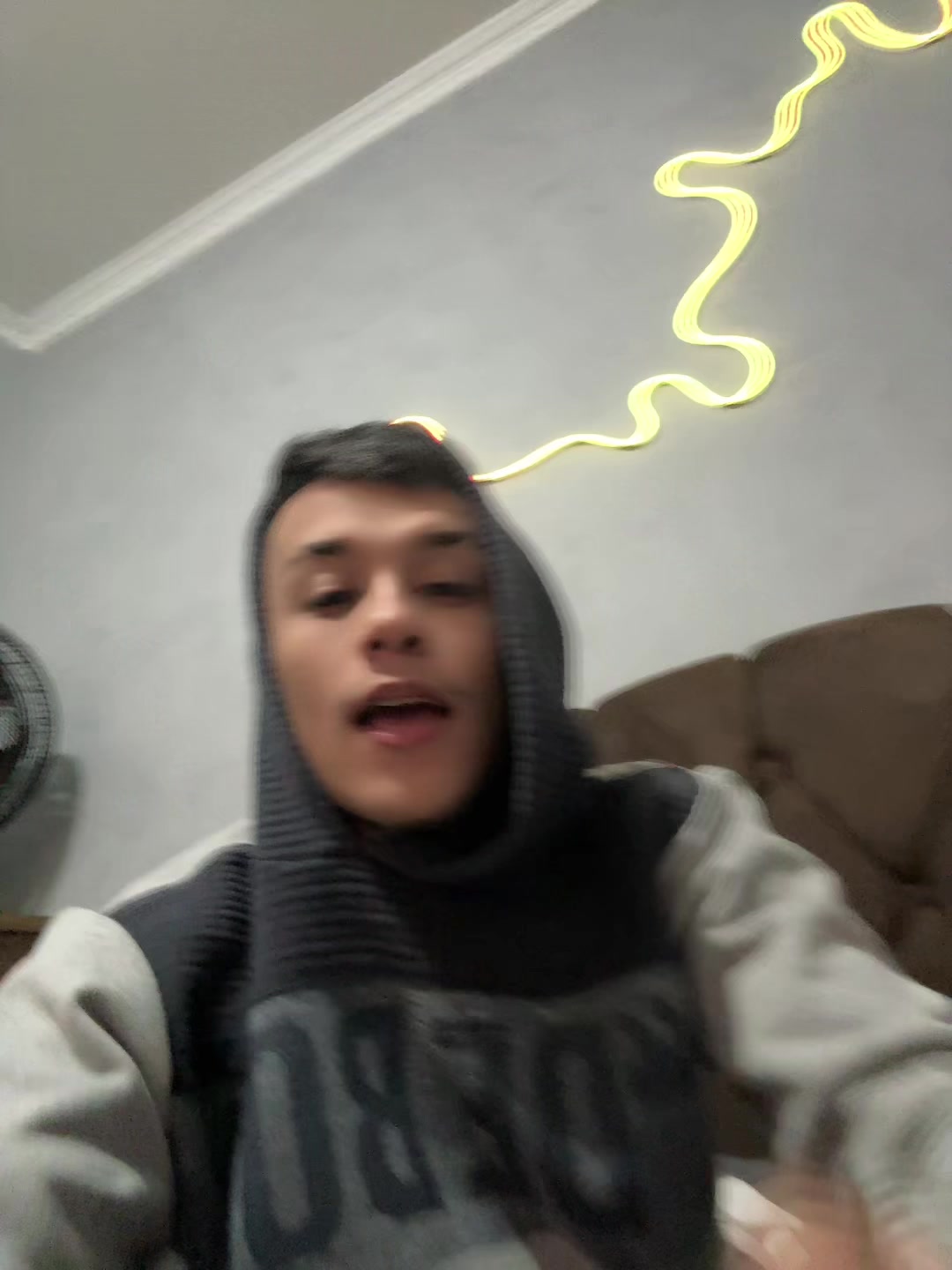 @MC LZYN OFICIAL