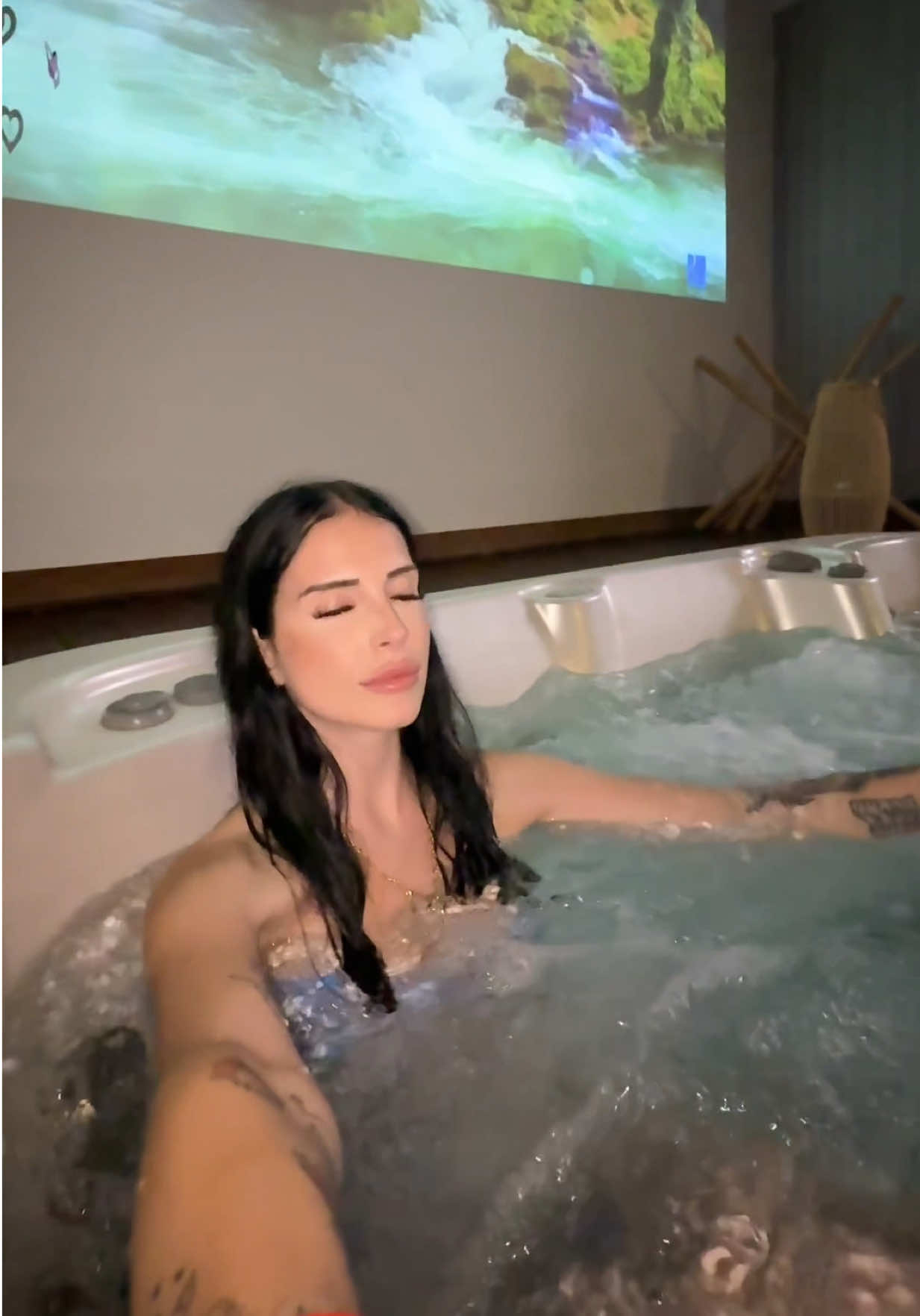 @sara.disturco