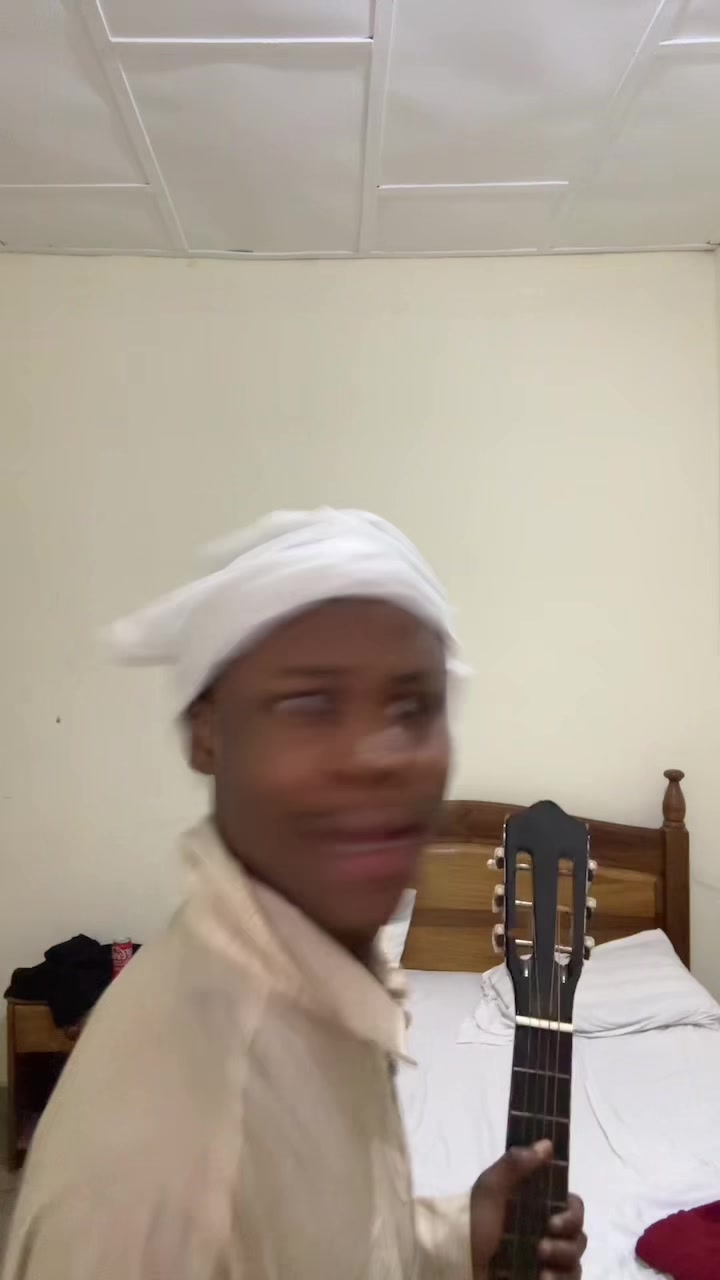 @Vieux T&ocirc;ri&ocirc; 224🇬🇳