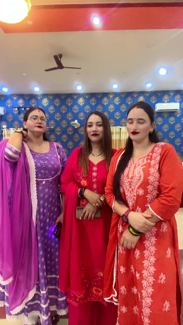 @NISHA OLI❤️