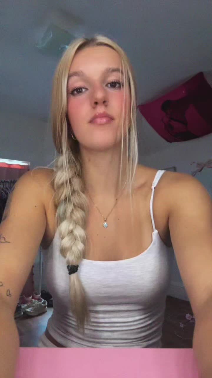@heyitscoco420