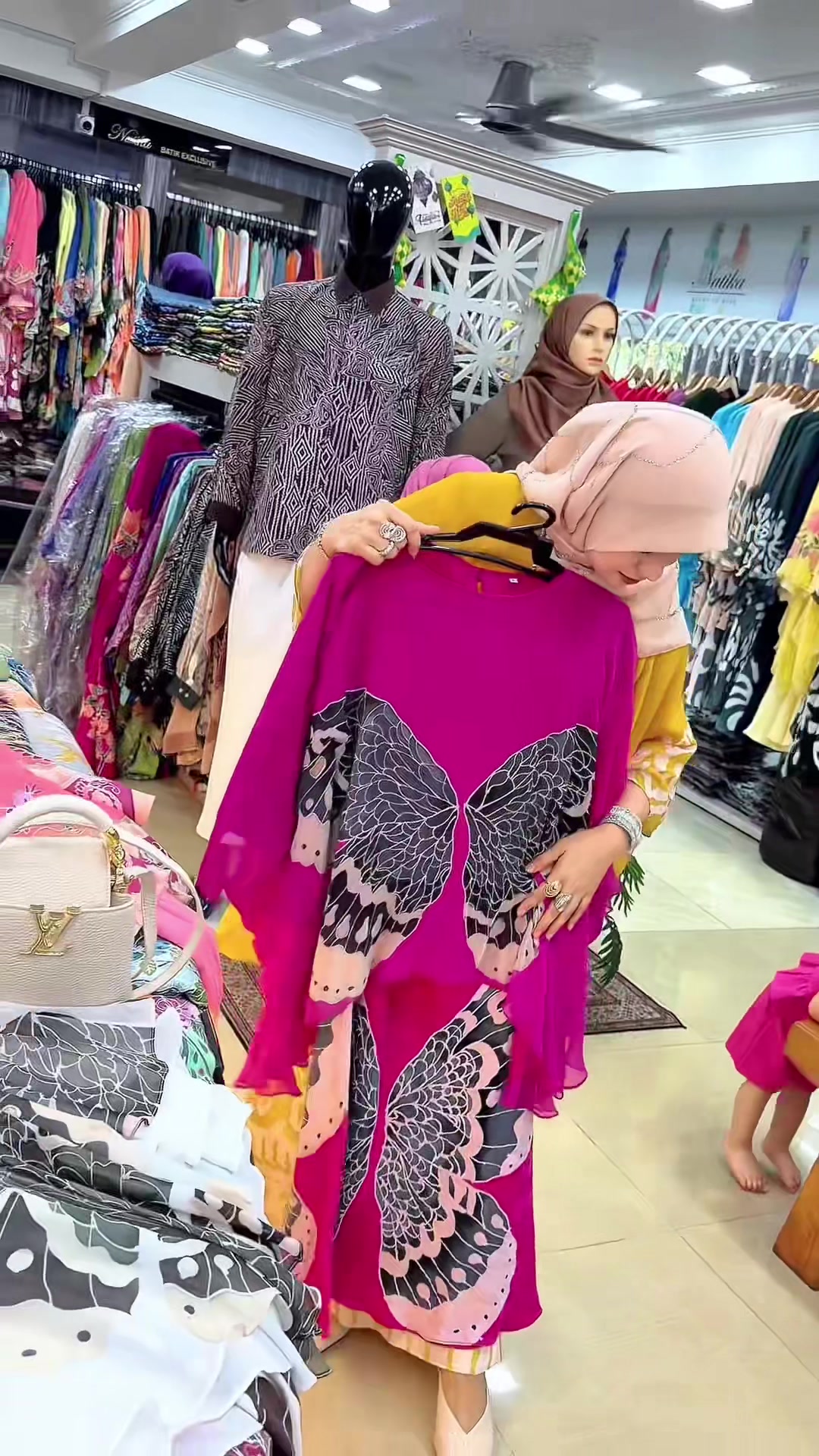 @Natika Batik & Songket
