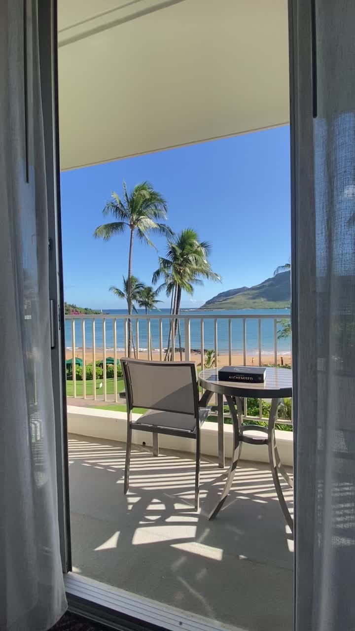 @Leah Kaiulani