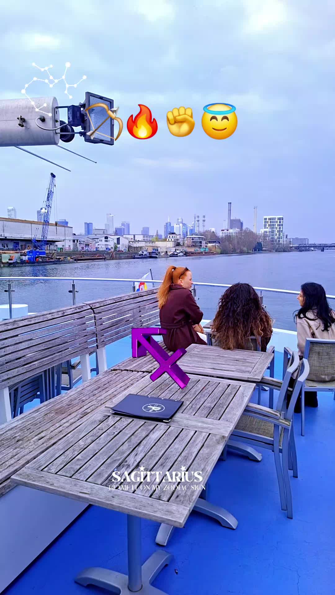 @☆𝒜𝓃𝓃𝒶☆