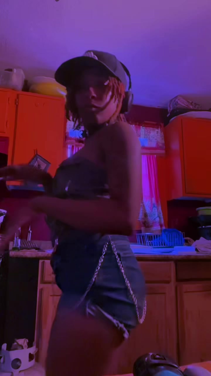 @SmirskyMonroe