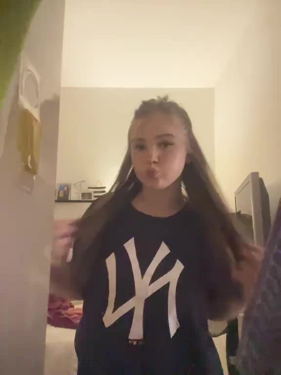 @𝒶𝓁𝒾𝒸𝑒🌟