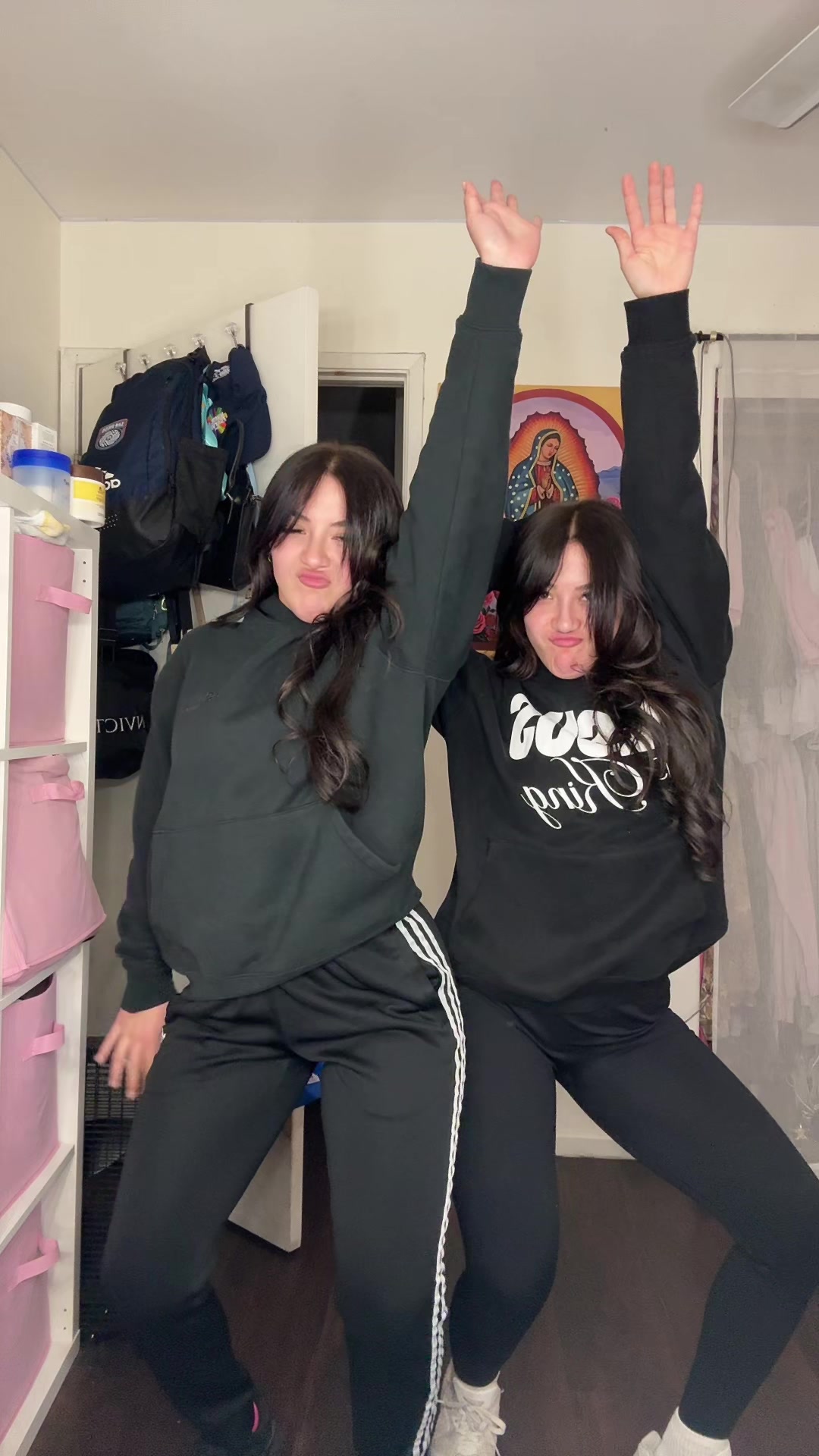 @Lonatwins