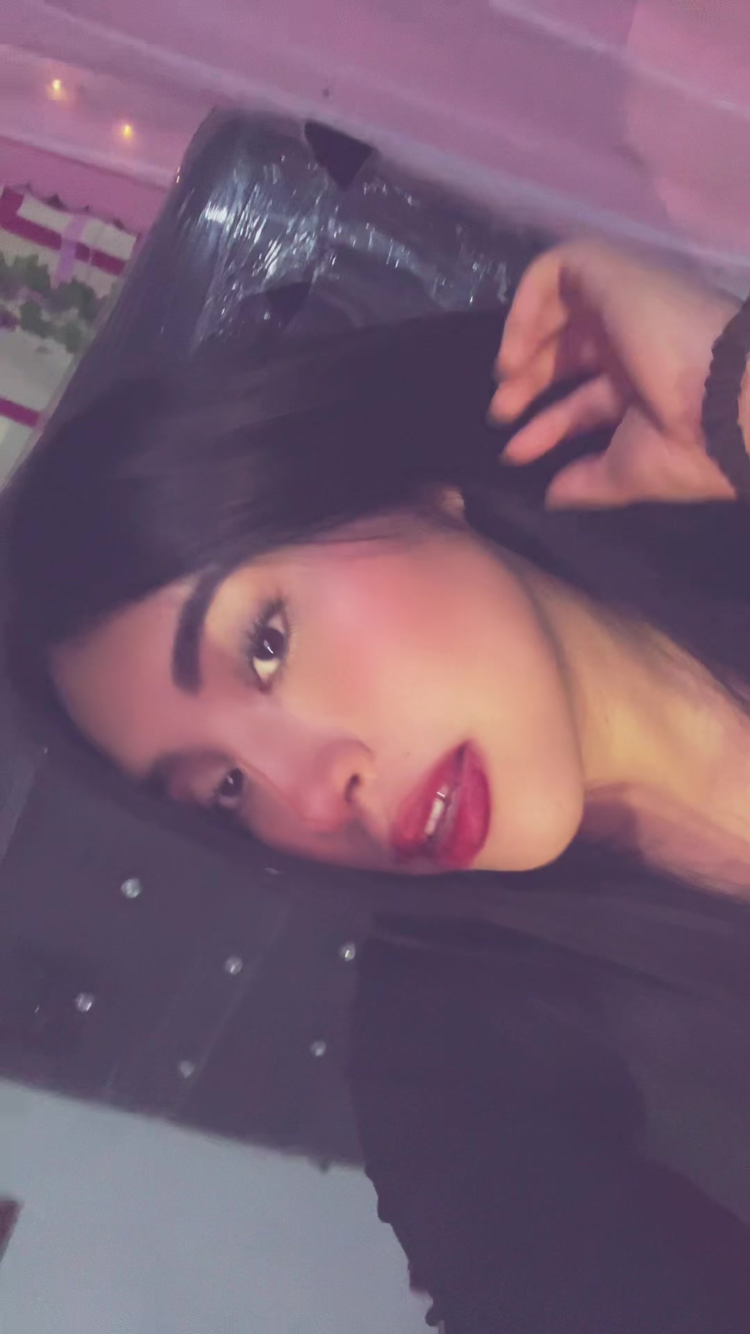 @oliviaarenaz