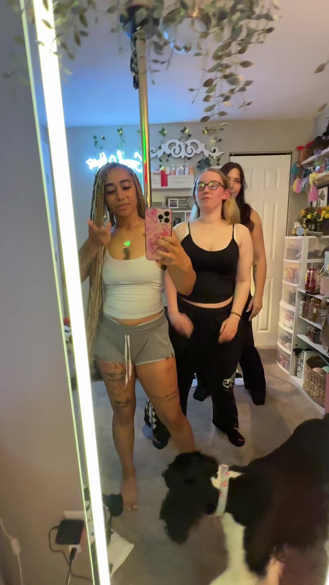@serasiannn