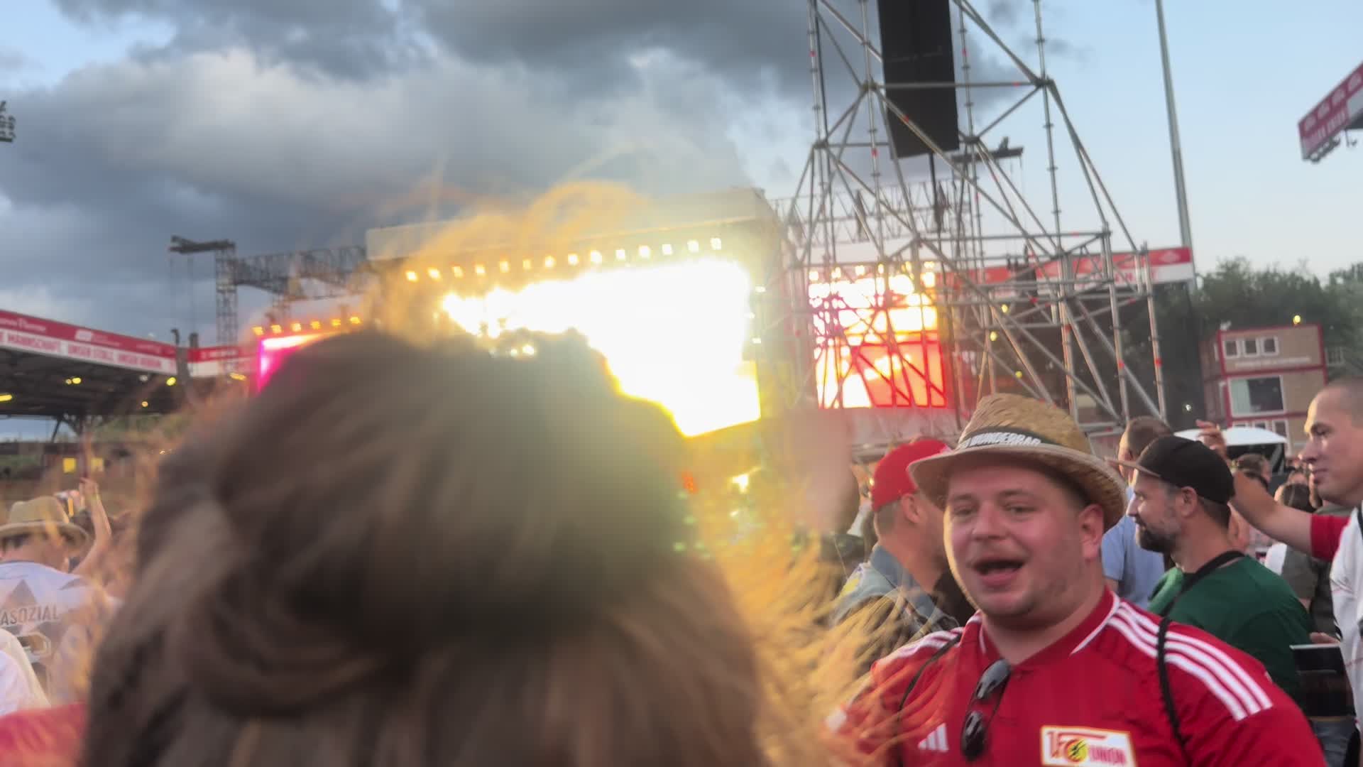 @Dor_mini_m&uuml;nze😉