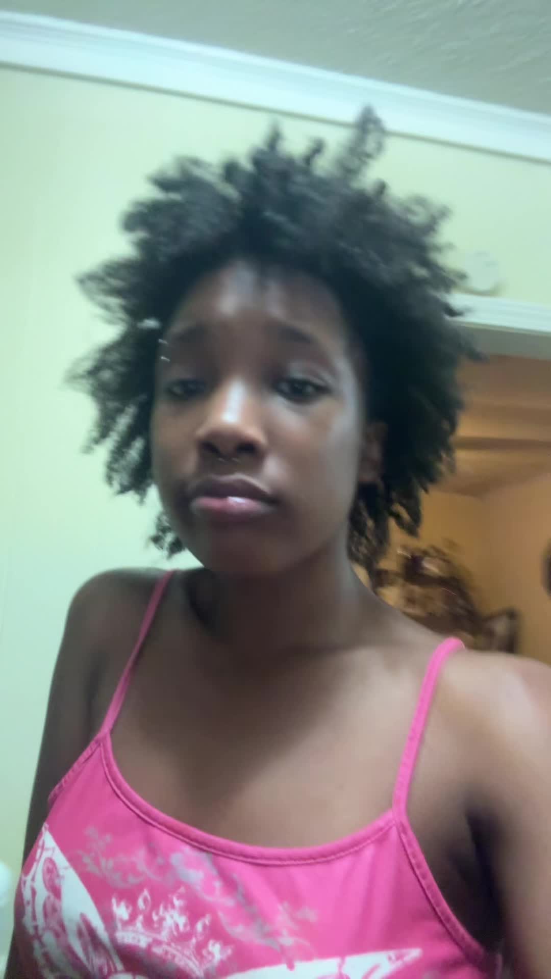 @nia